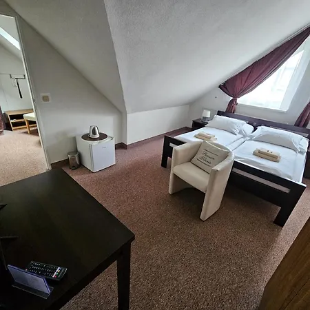 Tiberia Penzión pre hostí 4*